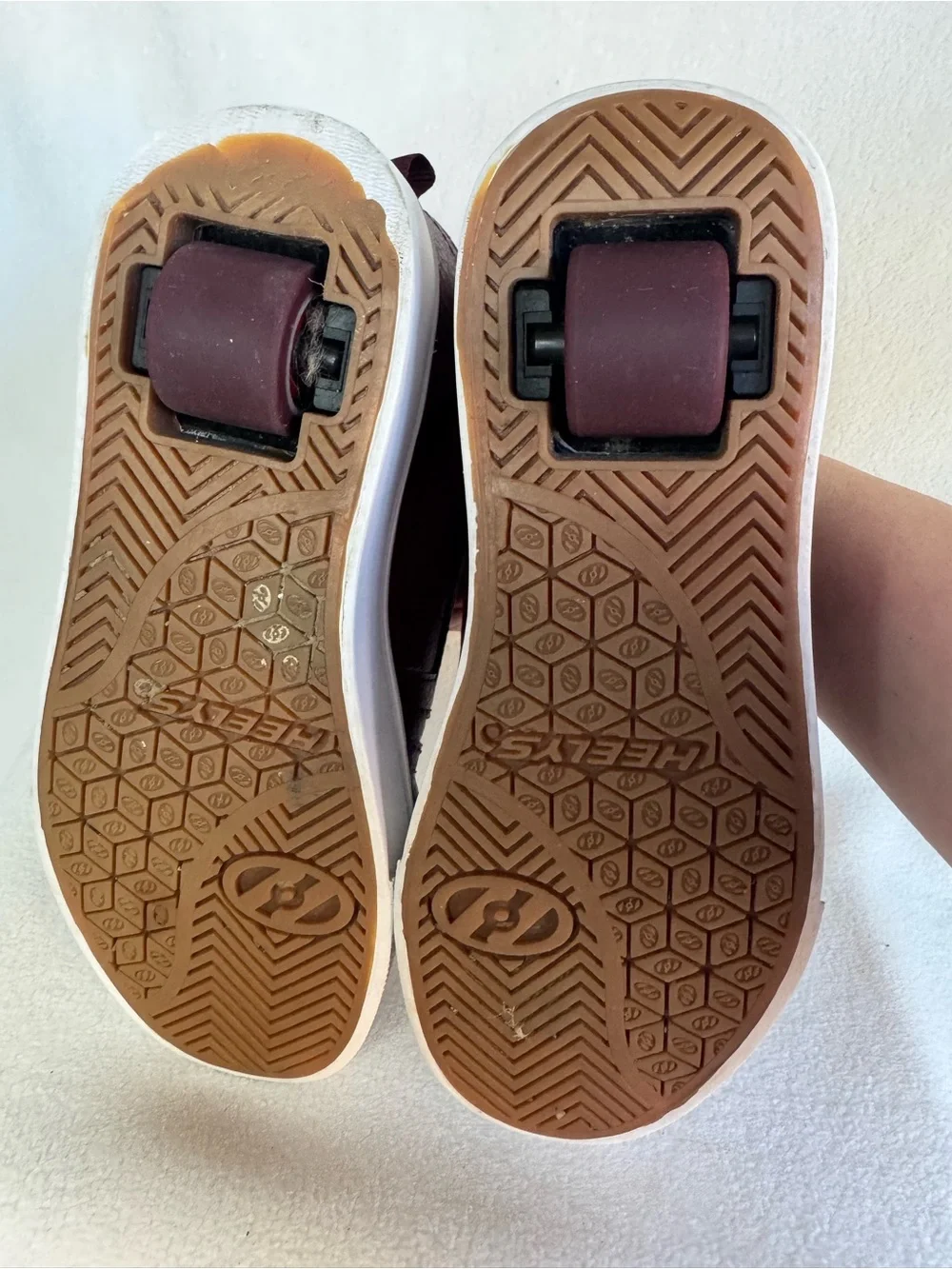 Heelys Burgundy Roller Skate Shoes Youth Size 3